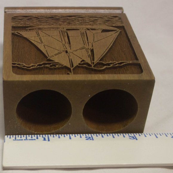 Vintage 70s Lasercraft Walnut Pen Holder - Picture 6 of 7